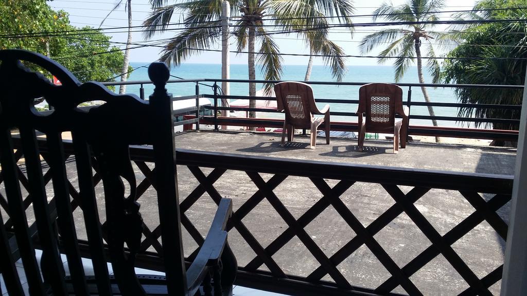 Gayana Guest House Tangalle Exterior photo